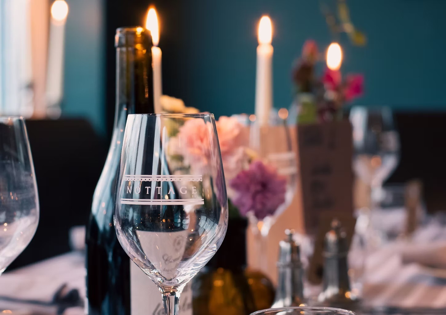 Nottage's Bar & Restaurant